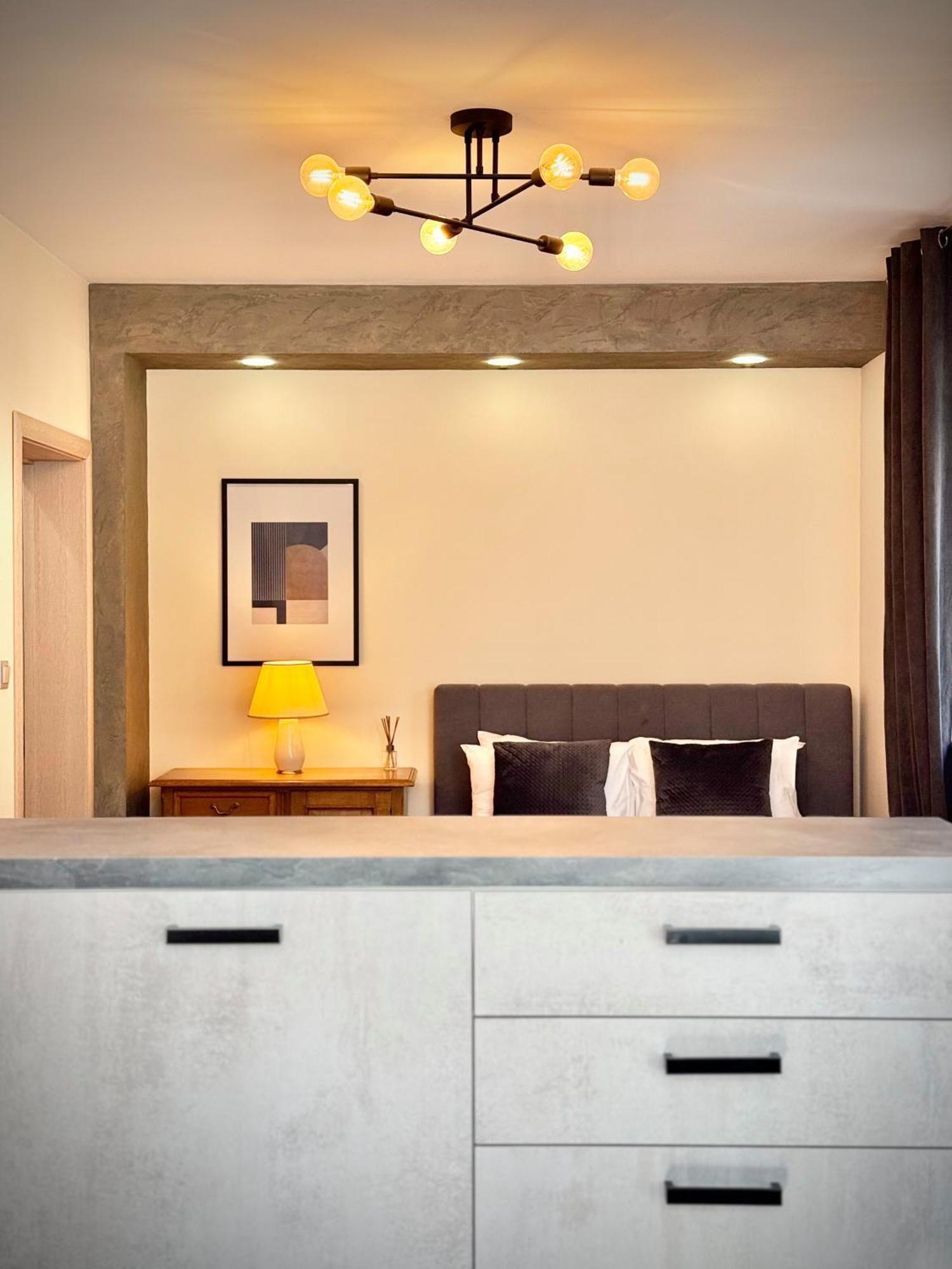 Top Centre 2Bed Apartment For 5 Guests 2 Minutes From High Street Plovdiv Exterior foto